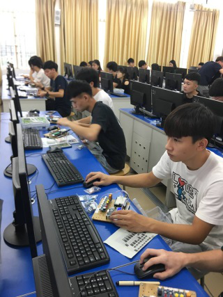 信工特色，灣區(qū)魅力 | 2020年廣東新安職業(yè)技術(shù)學(xué)院信息工程系專業(yè)介紹——計(jì)算機(jī)信息技術(shù)開發(fā)